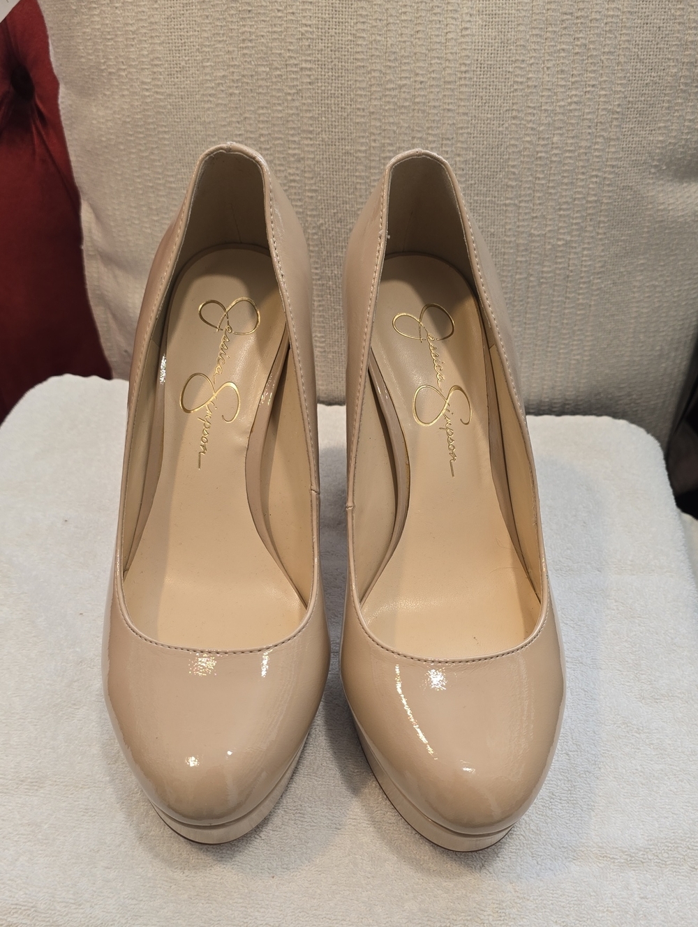 Jessica Simpson Beige Patent Platform Pumps